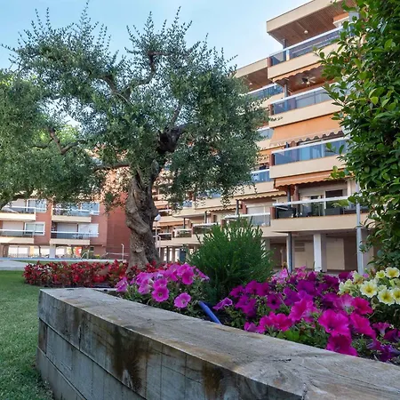 In - Costa Dorada 45732 Hotel apartamentowy 4*